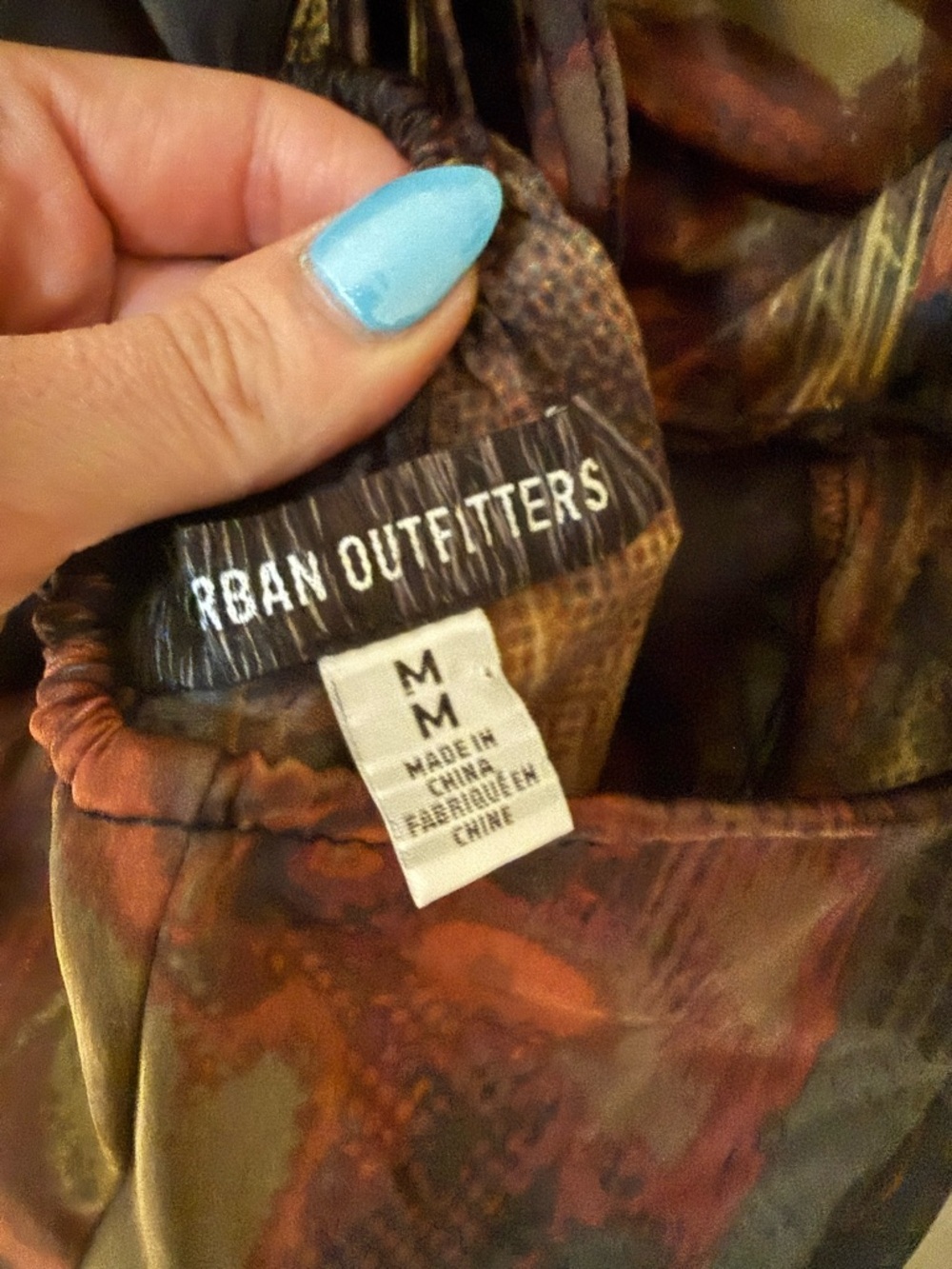 URBAN OUTFITTERS Kitty Printed Puff Sleeve Midi Dress - Picture 11 of 11